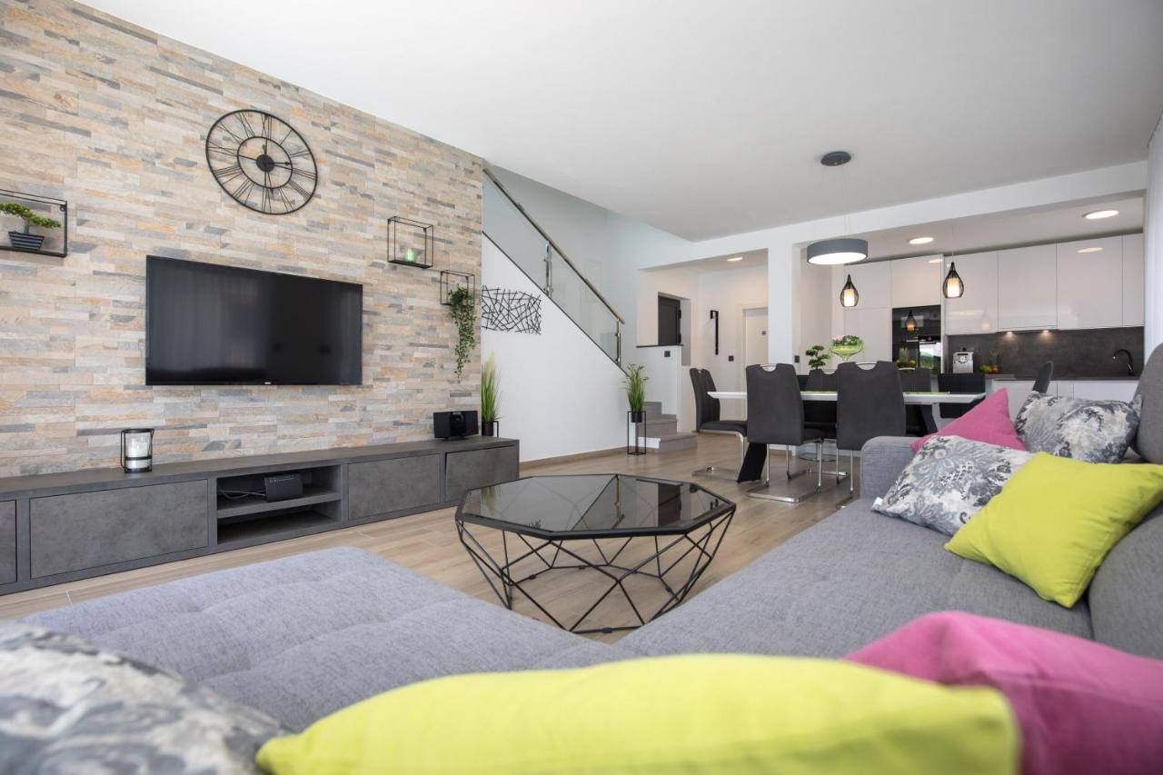 Villa Supernus With Heated Pool Baška Zewnętrze zdjęcie