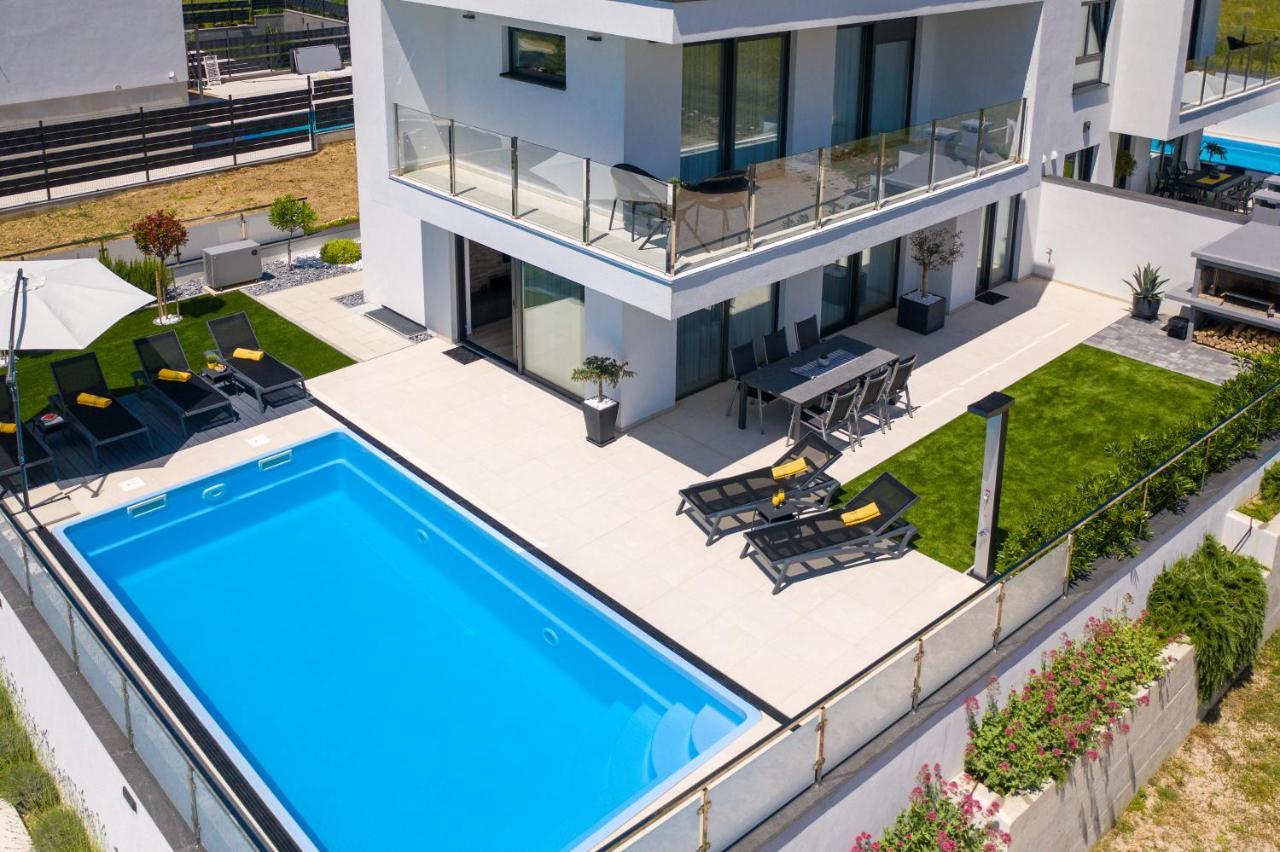Villa Supernus With Heated Pool Baška Zewnętrze zdjęcie